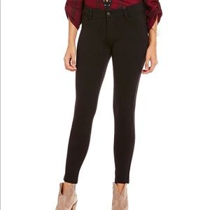 Celebrity Pink Curvy Skinny black jeans